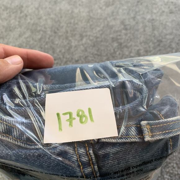 VTG Levi’s 540 Jeans Flex Denim 90s Relaxed Fit Med Wash Mens 36x29 (34x29) - Picture 16 of 16